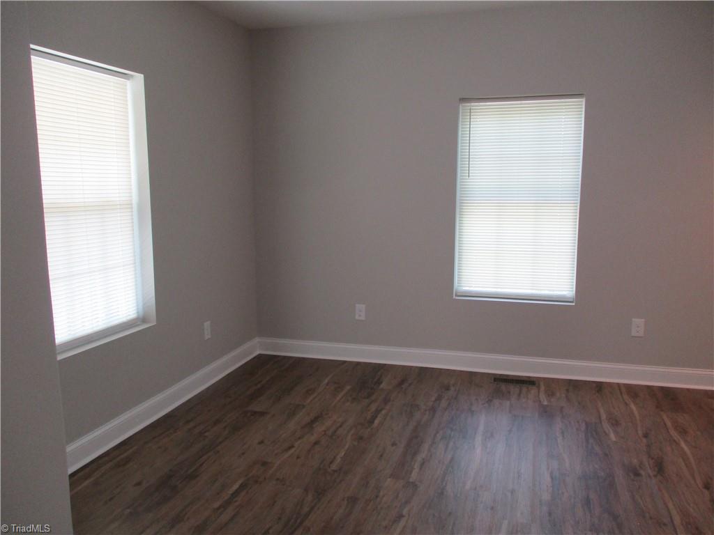 1107 Tipton Street High Point, NC 27262 - Photo 18 of 50 Dining room