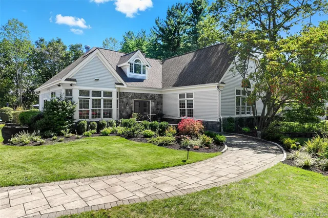 $1,350,000 | 4 Westfield Road, White Plains, NY 10605