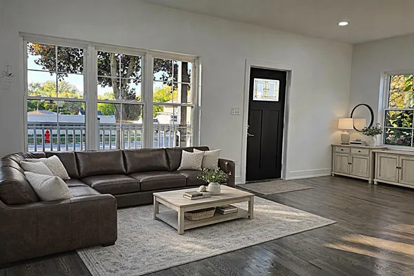 $599,500 | 859 John Street, Bensenville, IL 60106