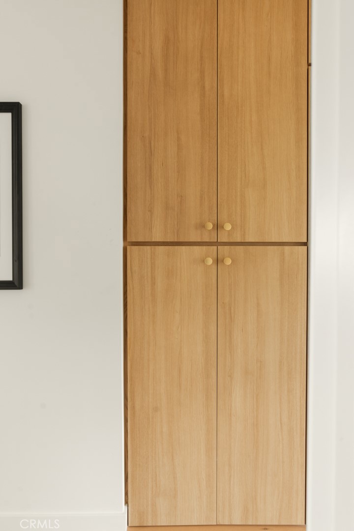 334 Gladys Avenue, Unit 305 Long Beach, CA 90814 - Photo 16 of 26 a view of a closet