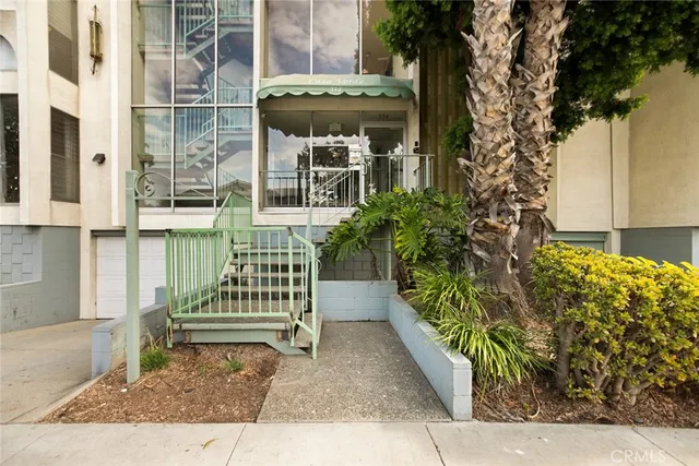 $649,000 | 334 Gladys Avenue, Unit 305, Long Beach, CA 90814