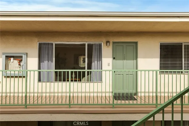 $649,000 | 334 Gladys Avenue, Unit 305, Long Beach, CA 90814