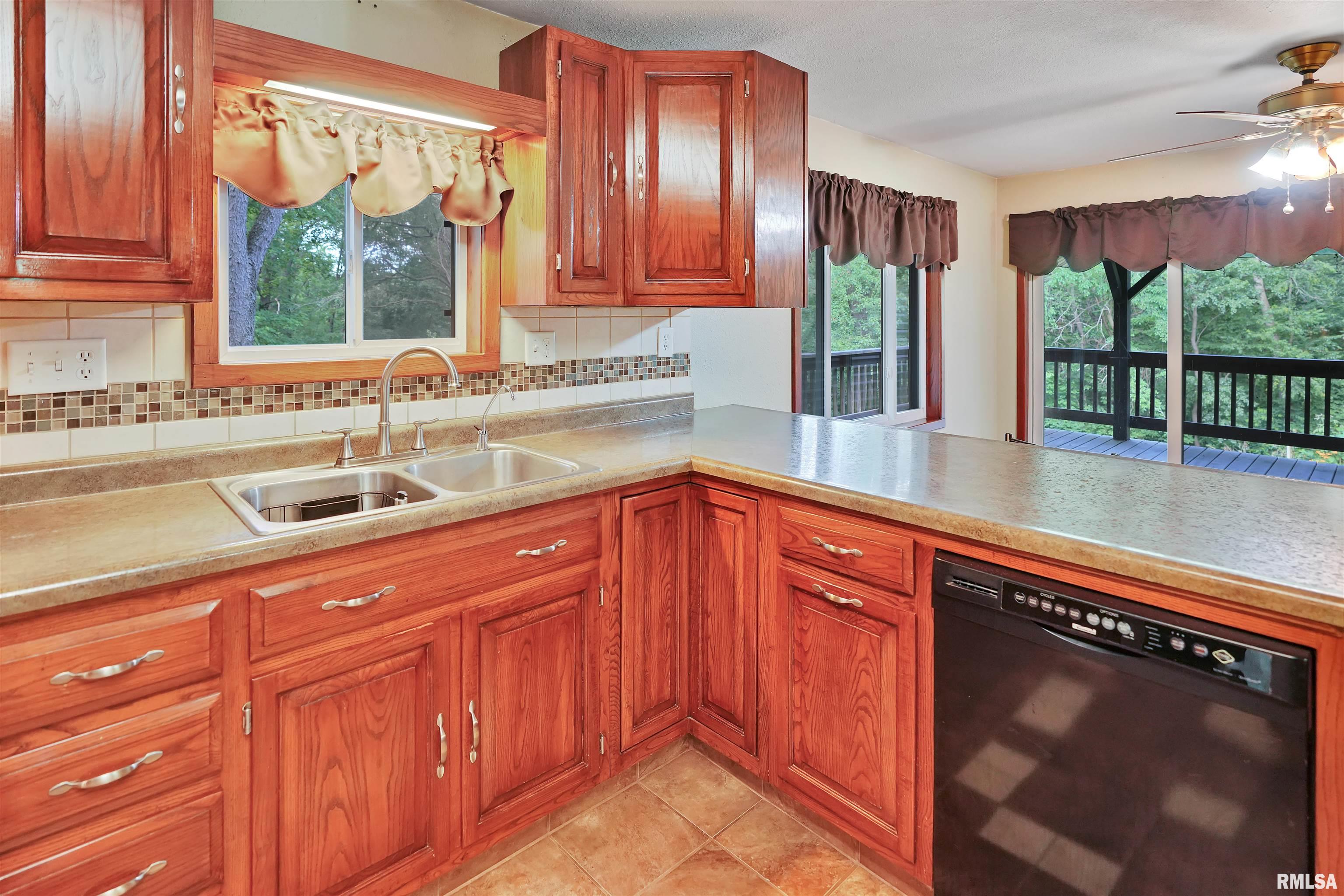 21210 Silver Creek Road Farmington, IL 61531 - Photo 15 of 62 Gallery Image 15