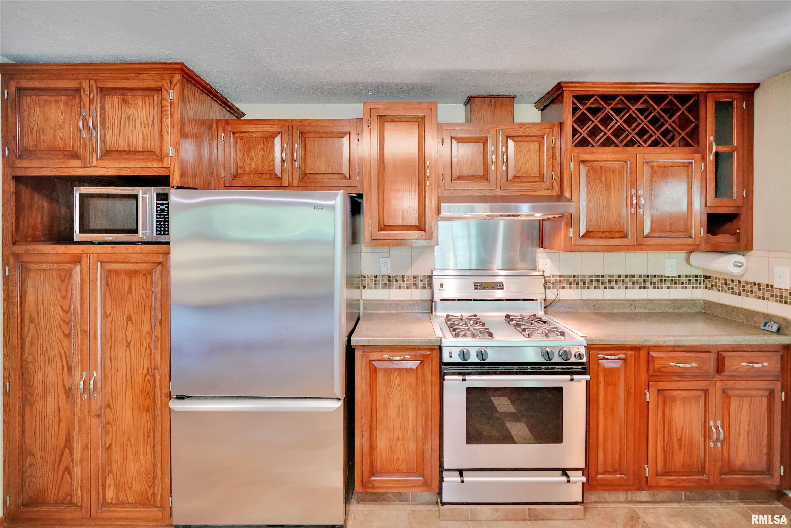 21210 Silver Creek Road Farmington, IL 61531 - Photo 16 of 62 Gallery Image 16