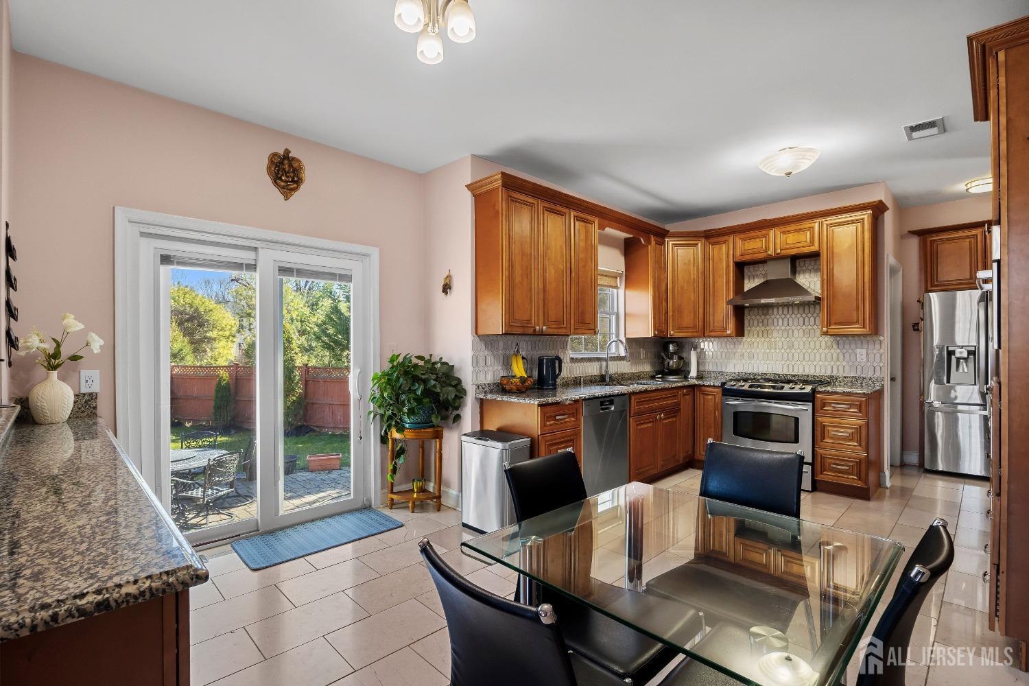 9 Yorktown Road Monmouth Junction, NJ 08852 - Photo 12 of 55 Gallery Image 12