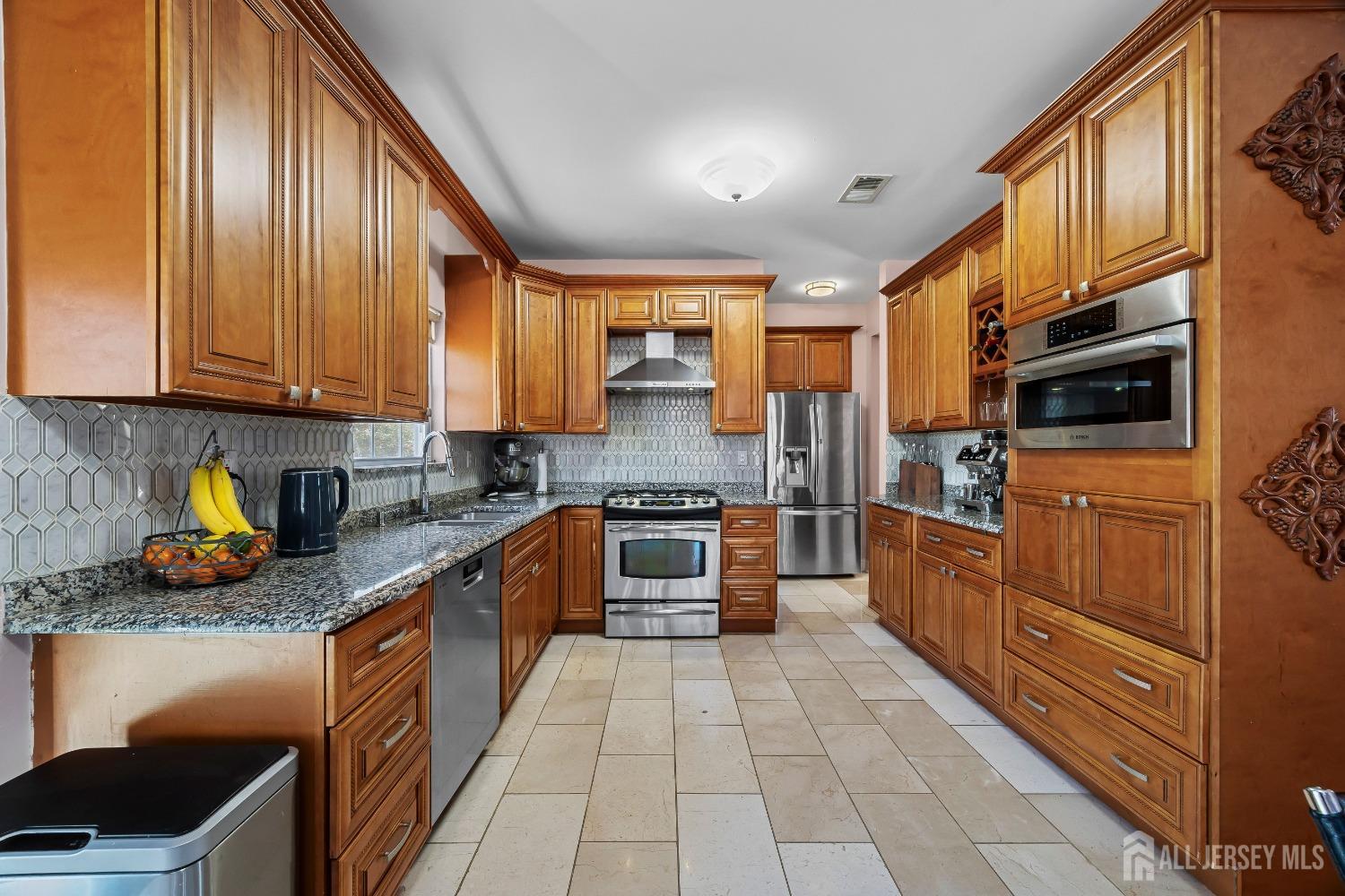 9 Yorktown Road Monmouth Junction, NJ 08852 - Photo 14 of 55 Gallery Image 14