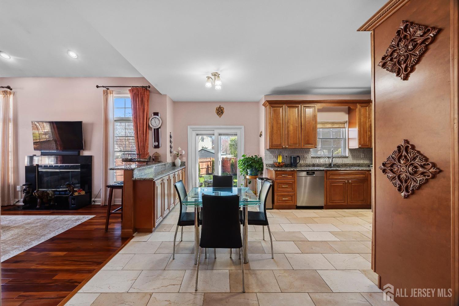 9 Yorktown Road Monmouth Junction, NJ 08852 - Photo 15 of 55 Gallery Image 15