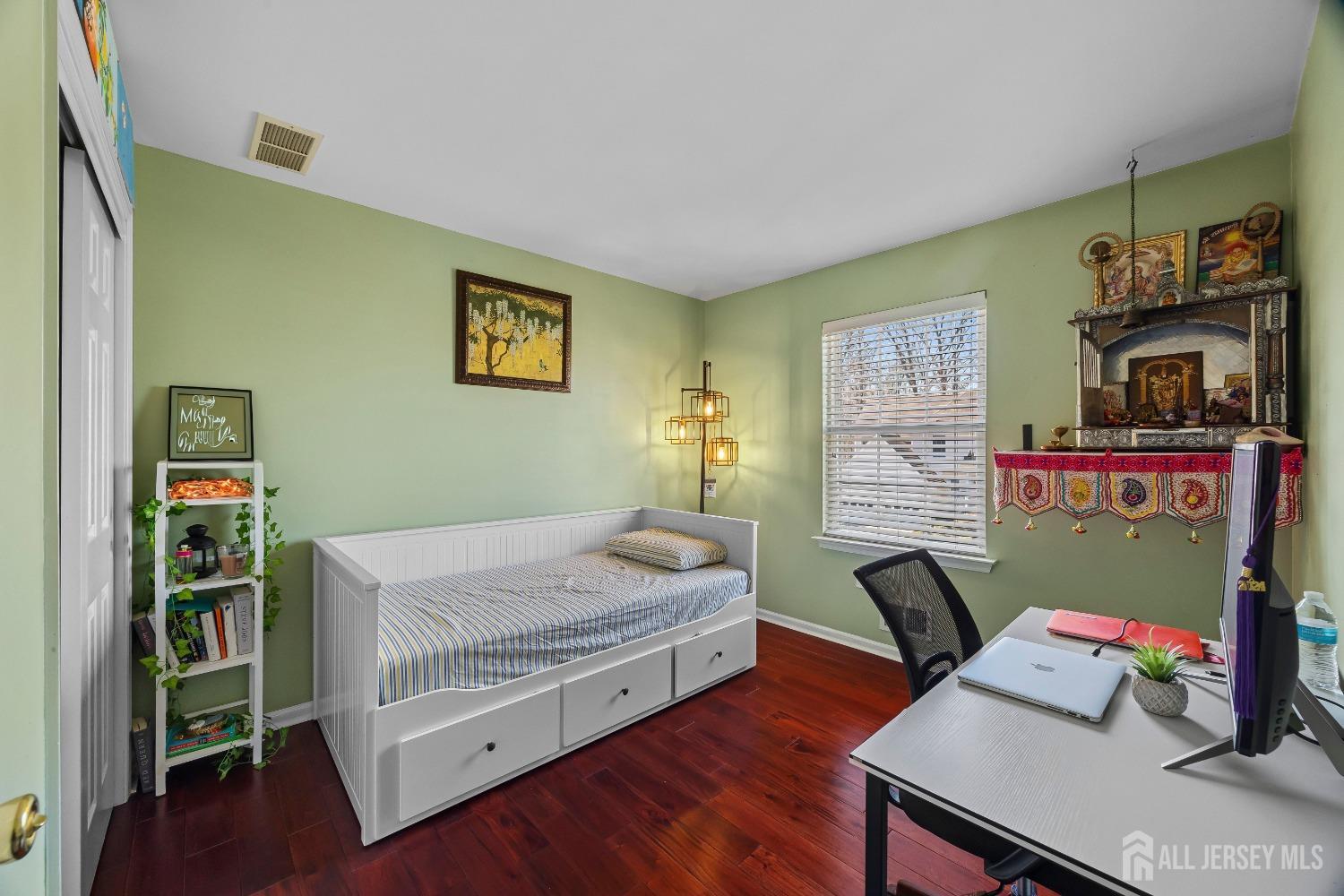 9 Yorktown Road Monmouth Junction, NJ 08852 - Photo 32 of 55 Gallery Image 32