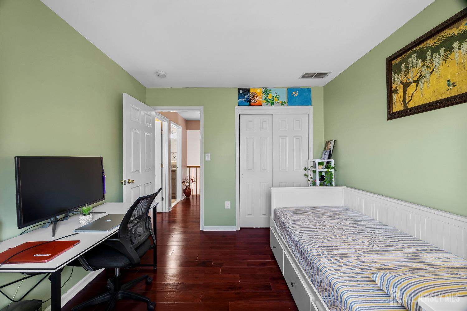 9 Yorktown Road Monmouth Junction, NJ 08852 - Photo 33 of 55 Gallery Image 33