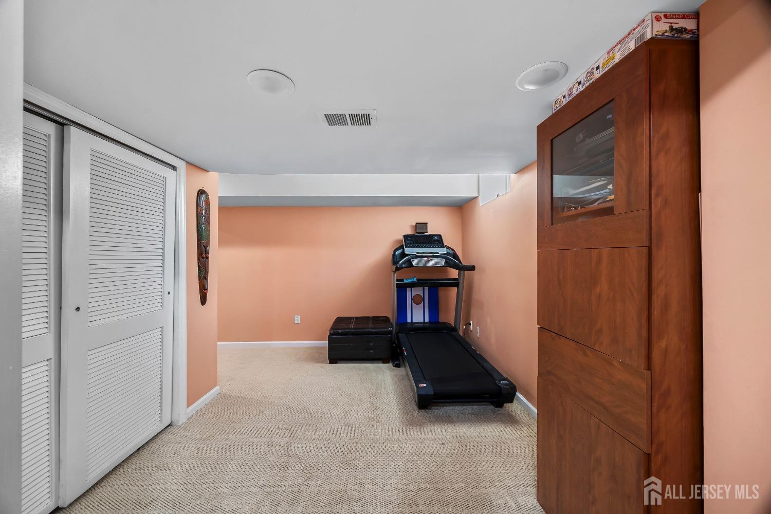 9 Yorktown Road Monmouth Junction, NJ 08852 - Photo 38 of 55 Gallery Image 38