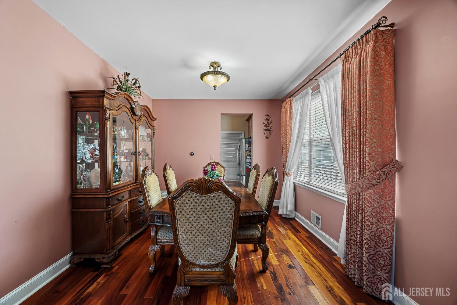 9 Yorktown Road Monmouth Junction, NJ 08852 - Photo 8 of 55 Gallery Image 8