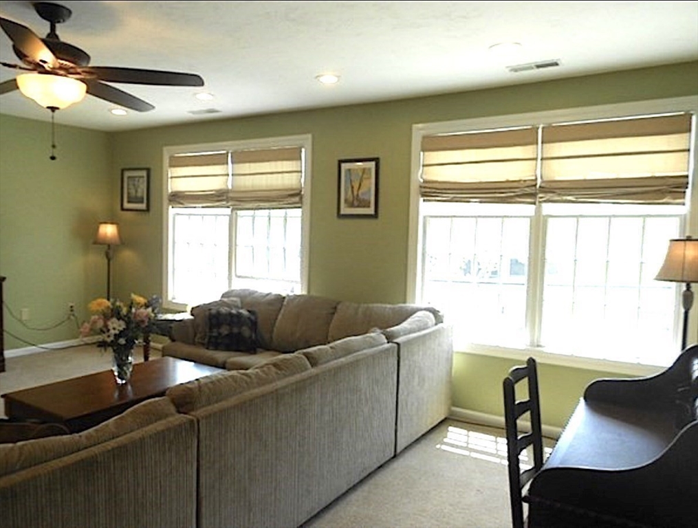 297 Providence Road Grafton, MA 01560 - Photo 14 of 38