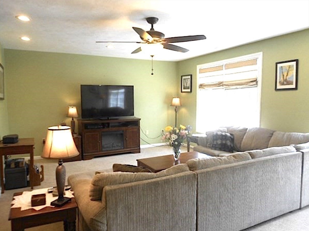 297 Providence Road Grafton, MA 01560 - Photo 15 of 38