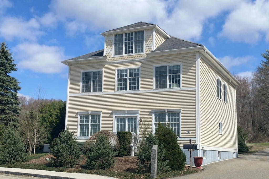 297 Providence Road Grafton, MA 01560 - Photo 2 of 38