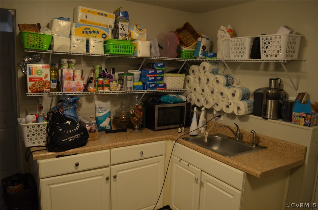 2308 Cox Road Henrico, VA 23233 - Photo 16 of 20 Gallery Image 16
