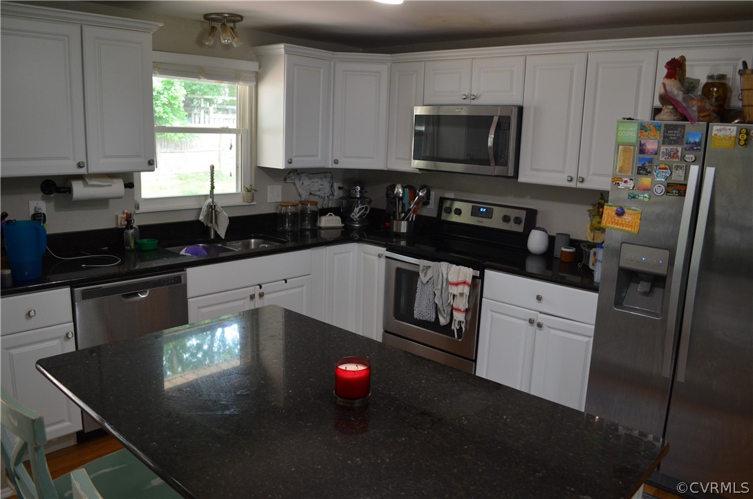 2308 Cox Road Henrico, VA 23233 - Photo 5 of 20 Gallery Image 5