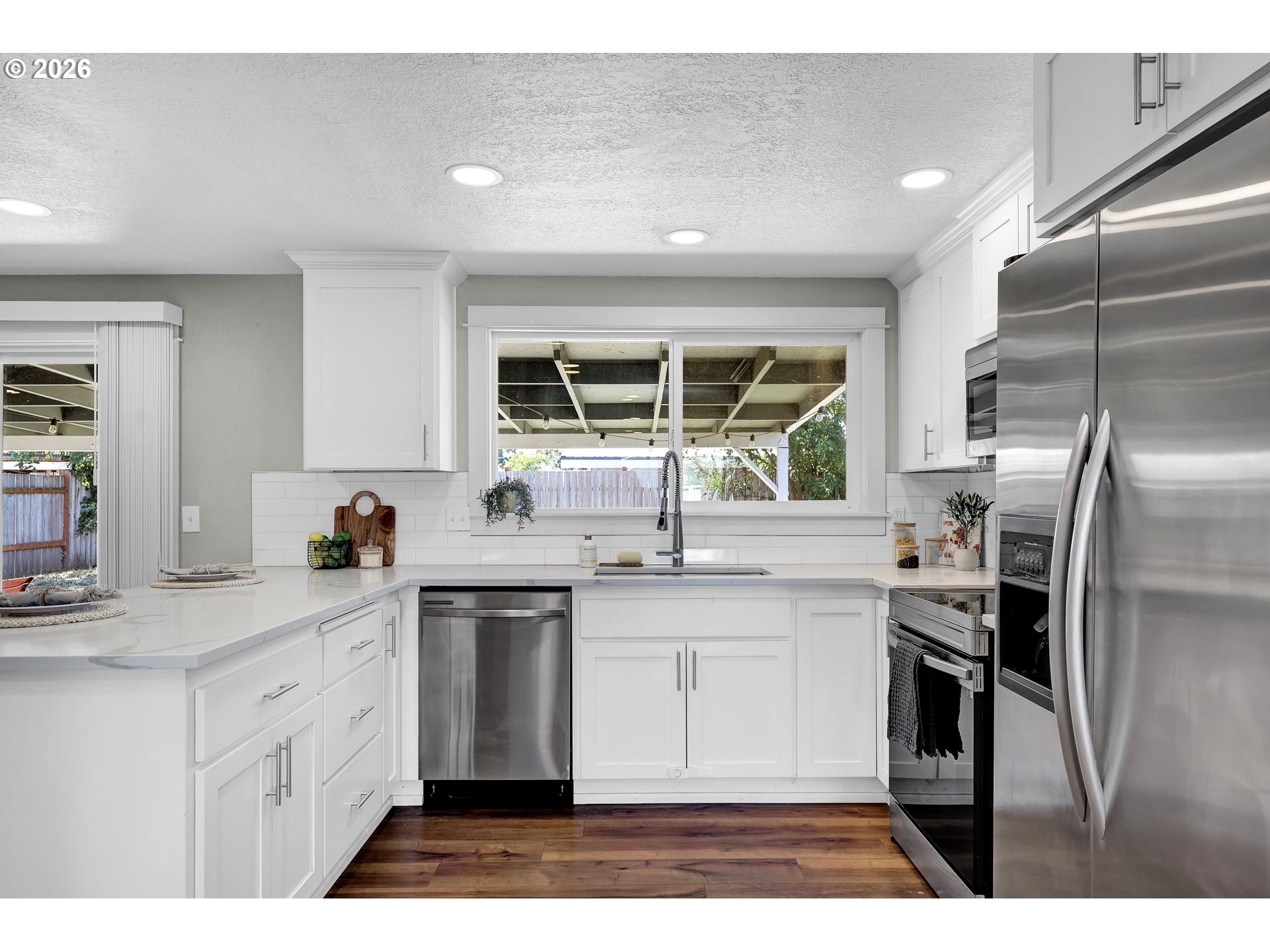 326 North 38th Place Springfield, OR 97478 - Photo 11 of 39