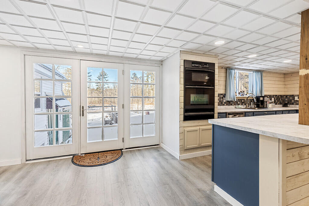 1097 Main Street Readfield, ME 04355 - Photo 16 of 55 21_BP5A0366_DxO_mls