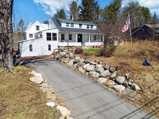 $379,000 | 1097 Main Street, Readfield, ME 04355