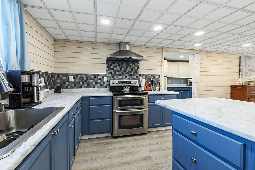 1097 Main Street Readfield, ME 04355 - Photo 10 of 55 12_BP5A0339_DxO_mls