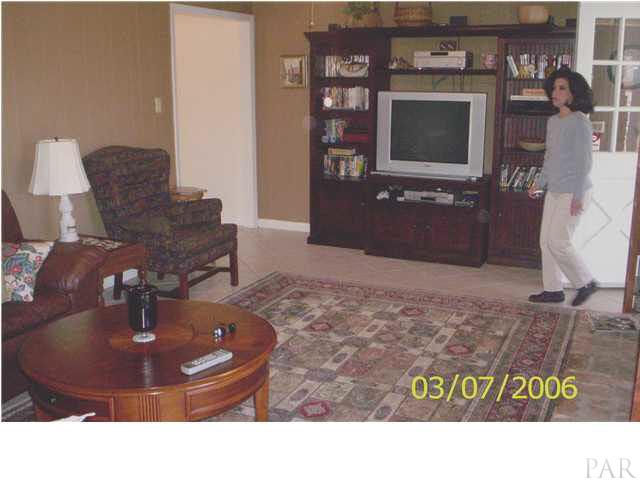3585 Hopestill Road Pensacola, FL 32503 - Photo 5 of 10 Gallery Image 5