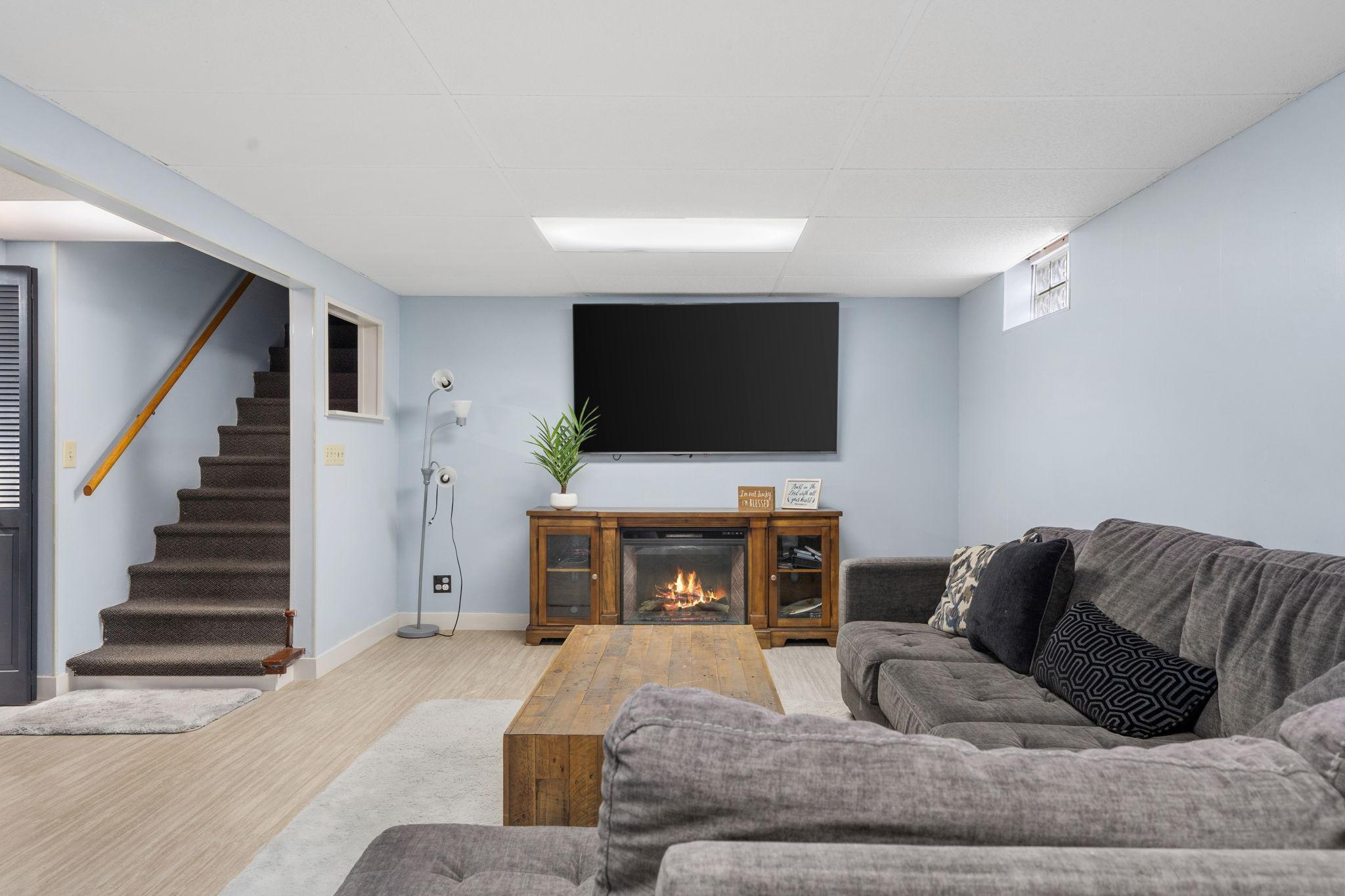 219 Demar Avenue Shoreview, MN 55126 - Photo 30 of 45