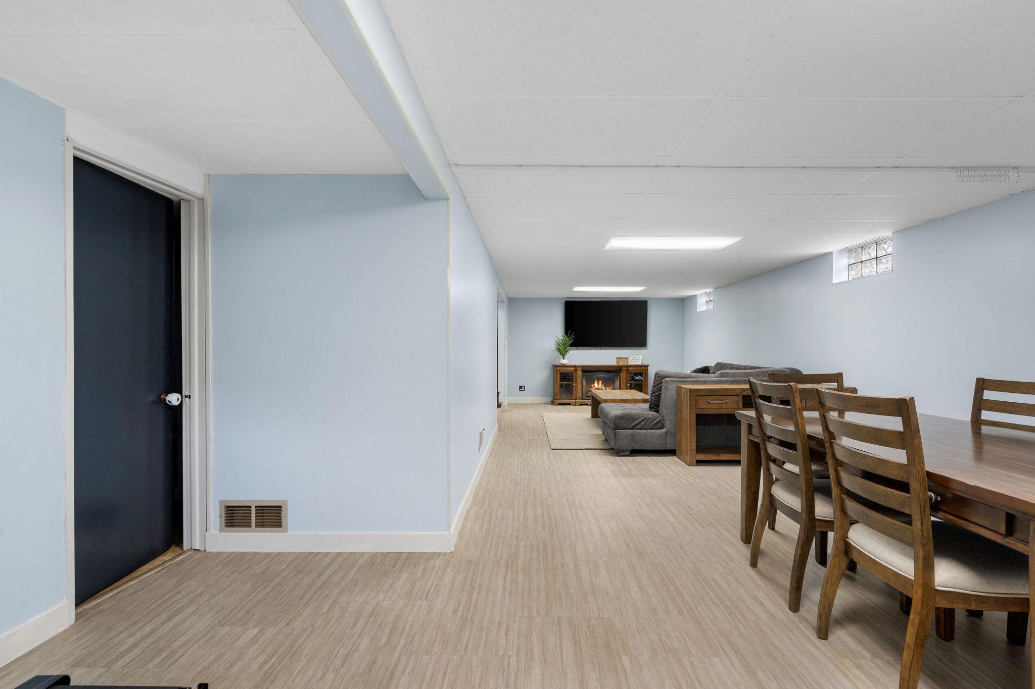 219 Demar Avenue Shoreview, MN 55126 - Photo 32 of 45