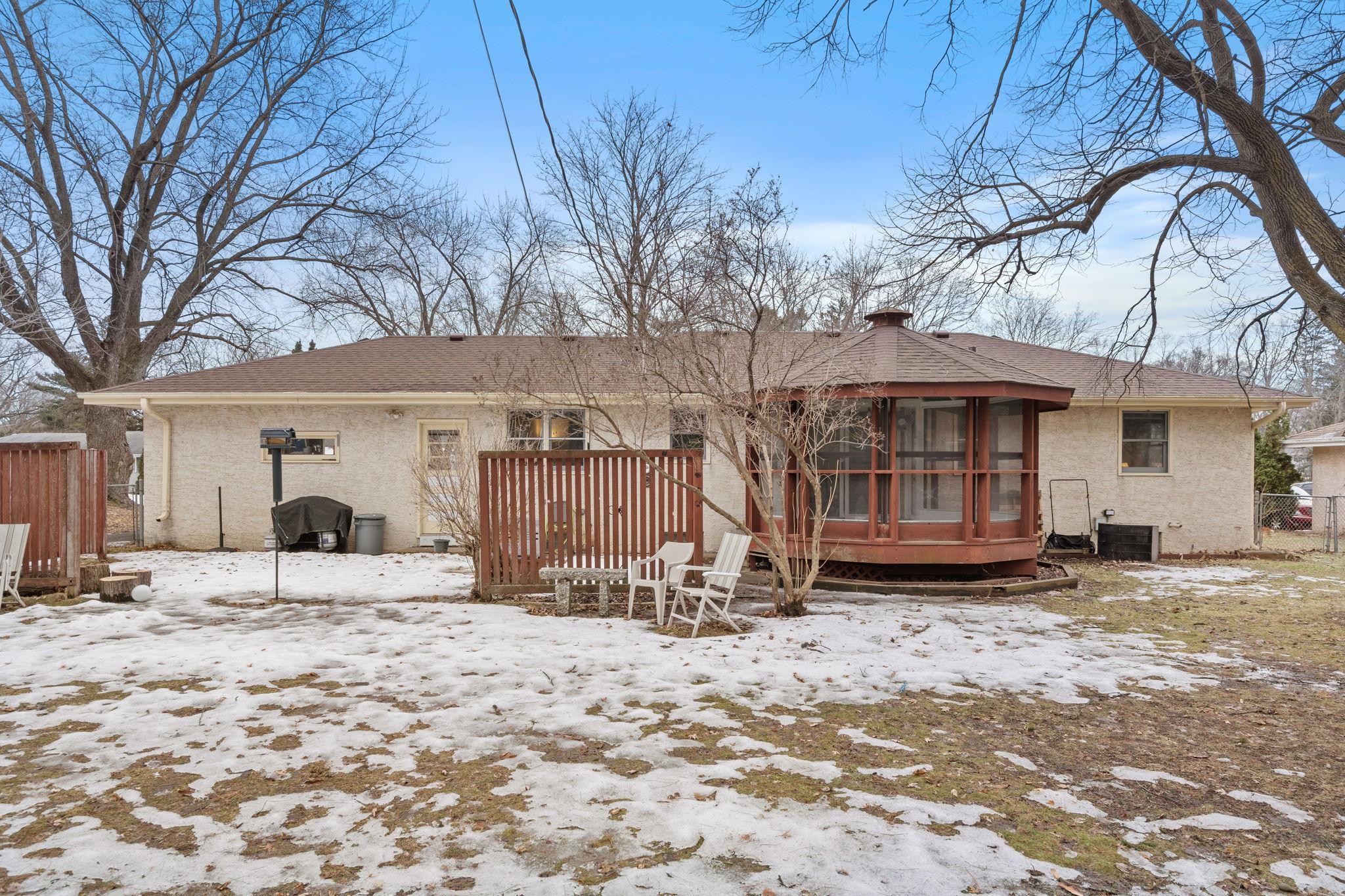 219 Demar Avenue Shoreview, MN 55126 - Photo 40 of 45