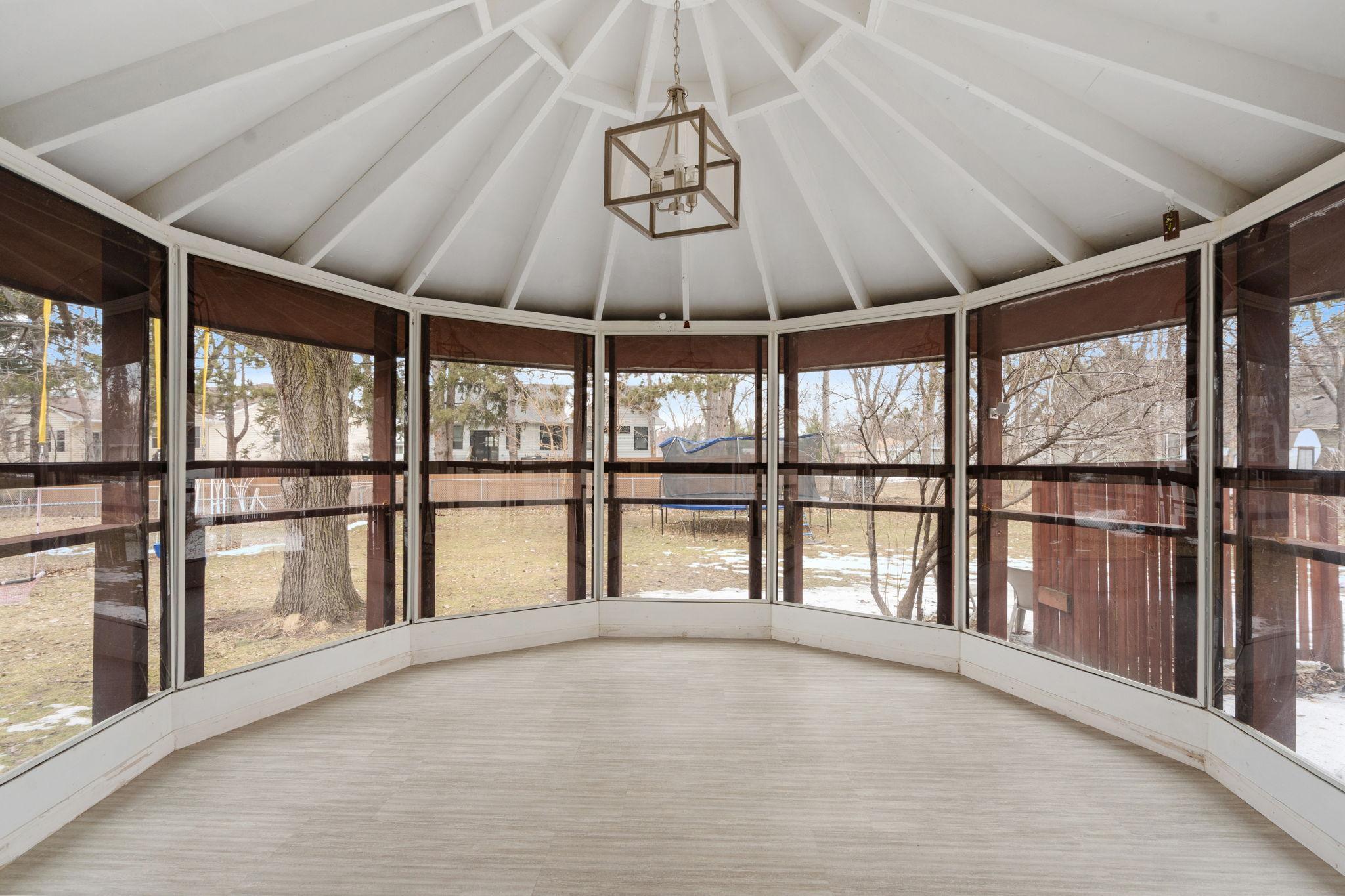 219 Demar Avenue Shoreview, MN 55126 - Photo 41 of 45