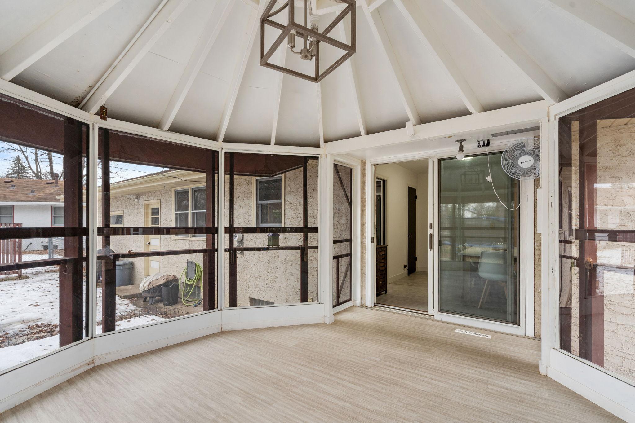 219 Demar Avenue Shoreview, MN 55126 - Photo 42 of 45