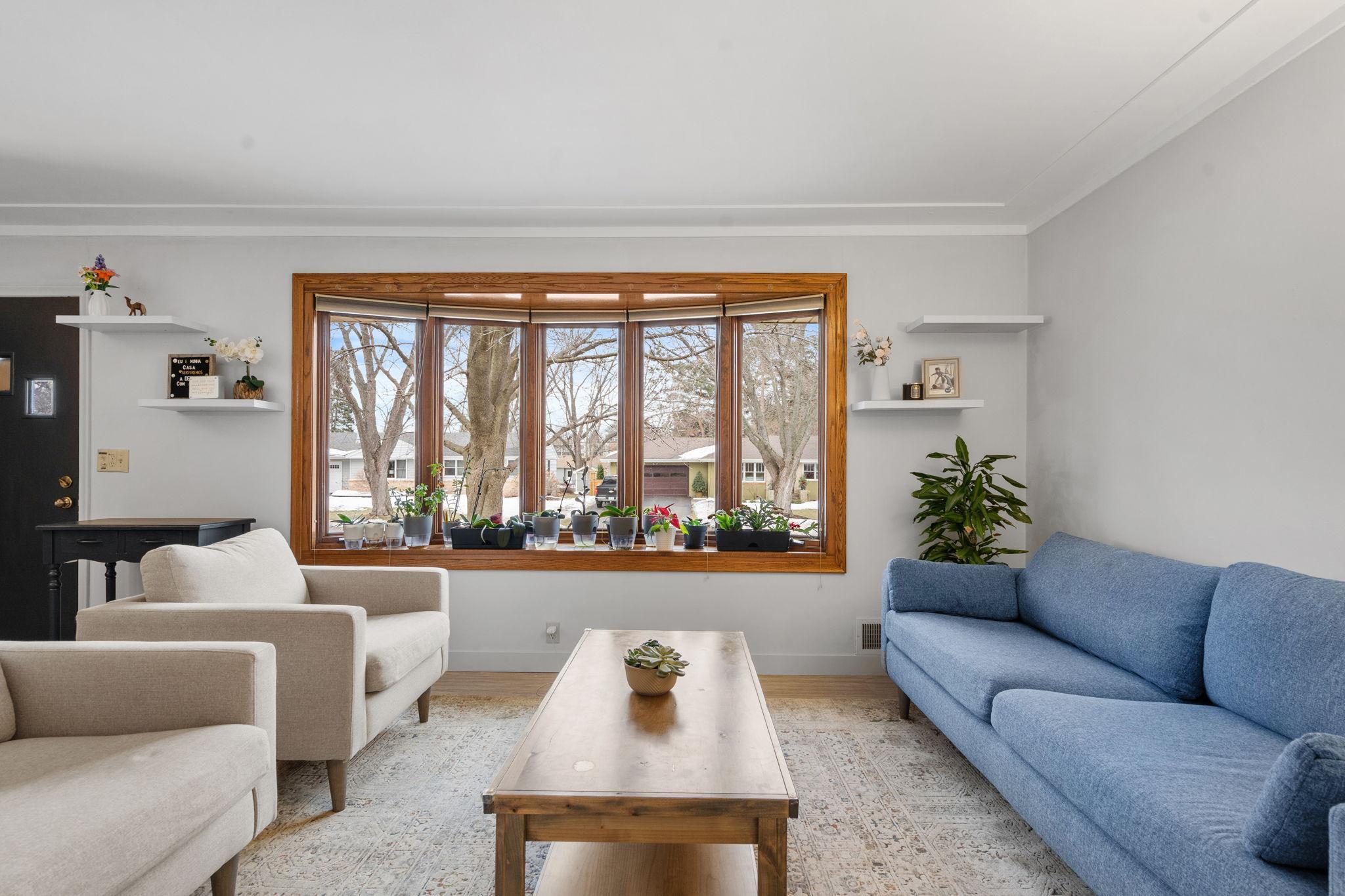 219 Demar Avenue Shoreview, MN 55126 - Photo 6 of 45