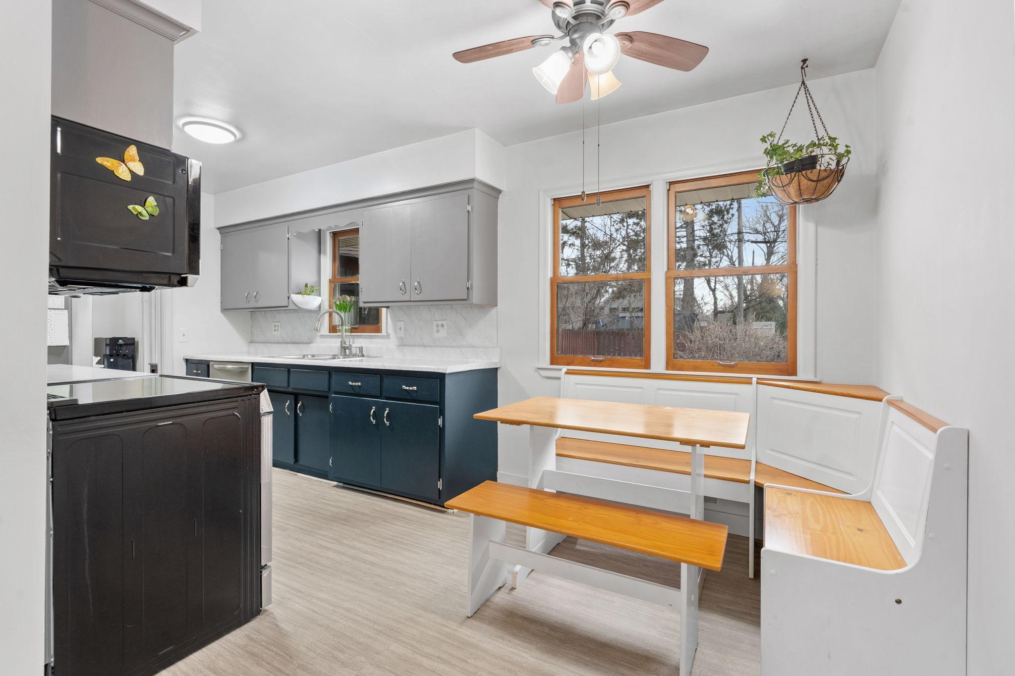 219 Demar Avenue Shoreview, MN 55126 - Photo 9 of 45