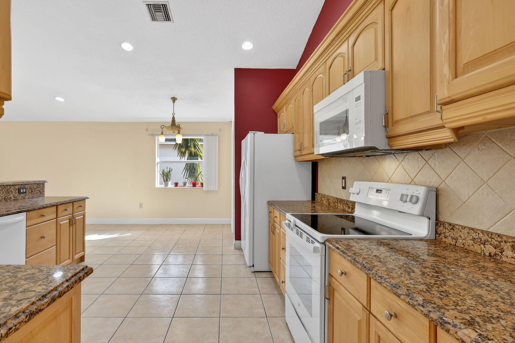 3282 Southeast W Snow Road Port St. Lucie, FL 34984 - Photo 24 of 52 Kitchen