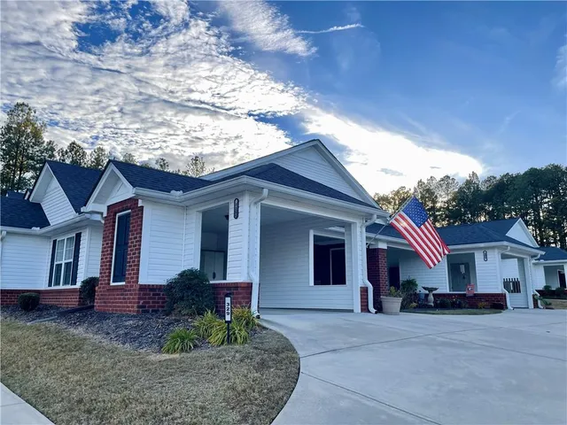 $289,000 | 150 Old Mill Road, Unit 329, Cartersville, GA 30120