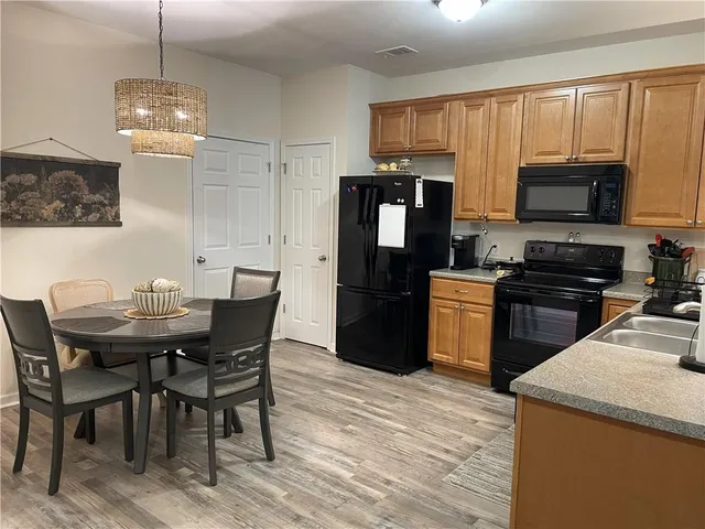 $289,000 | 150 Old Mill Road, Unit 329, Cartersville, GA 30120