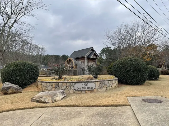 $289,000 | 150 Old Mill Road, Unit 329, Cartersville, GA 30120