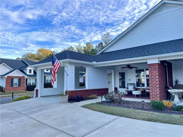 $289,000 | 150 Old Mill Road, Unit 329, Cartersville, GA 30120