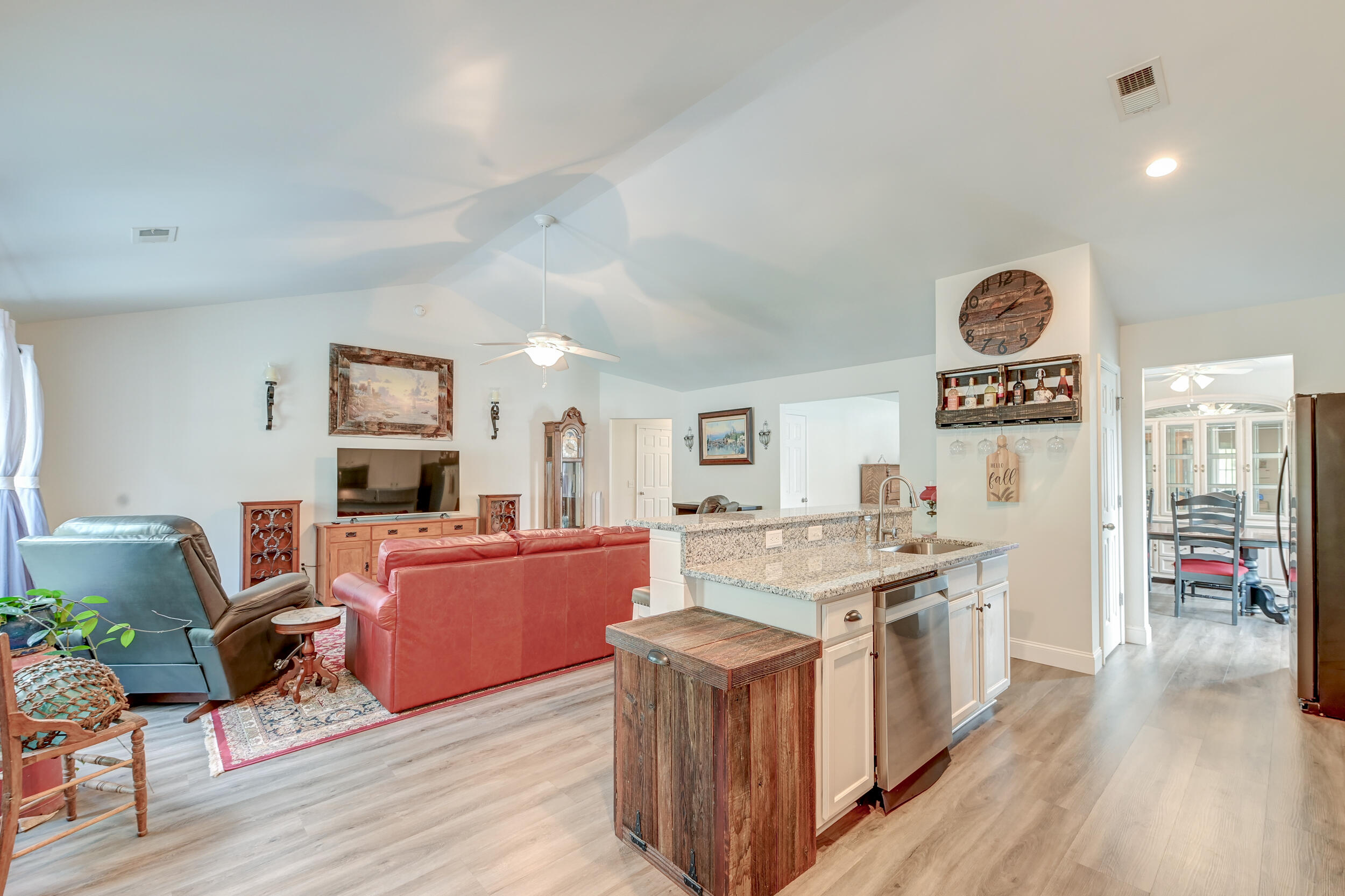 311 Deep River Road Summerville, SC 29486 - Photo 6 of 49 DSC_0800_1_2_3_4