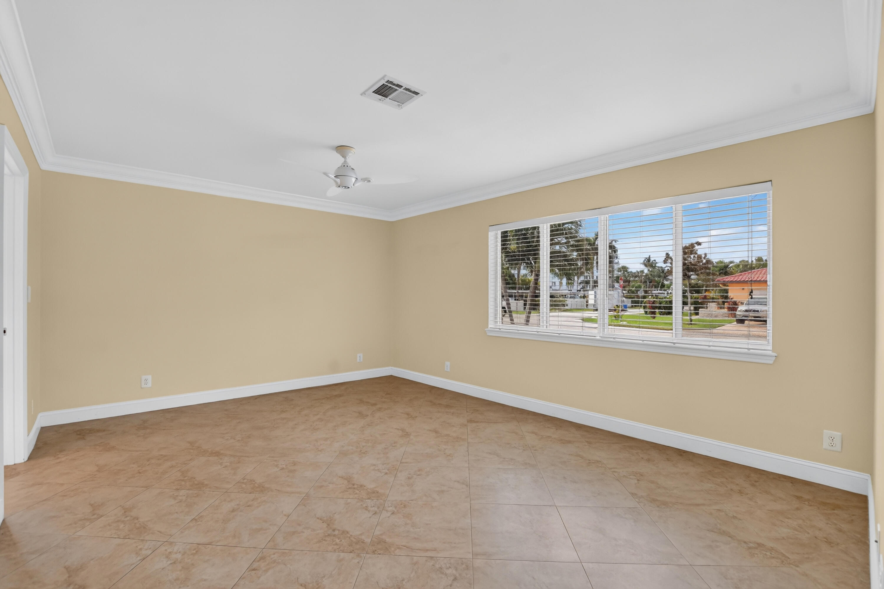 899 Granada Drive Boca Raton, FL 33432 - Photo 14 of 38 51-print-DSC_4455
