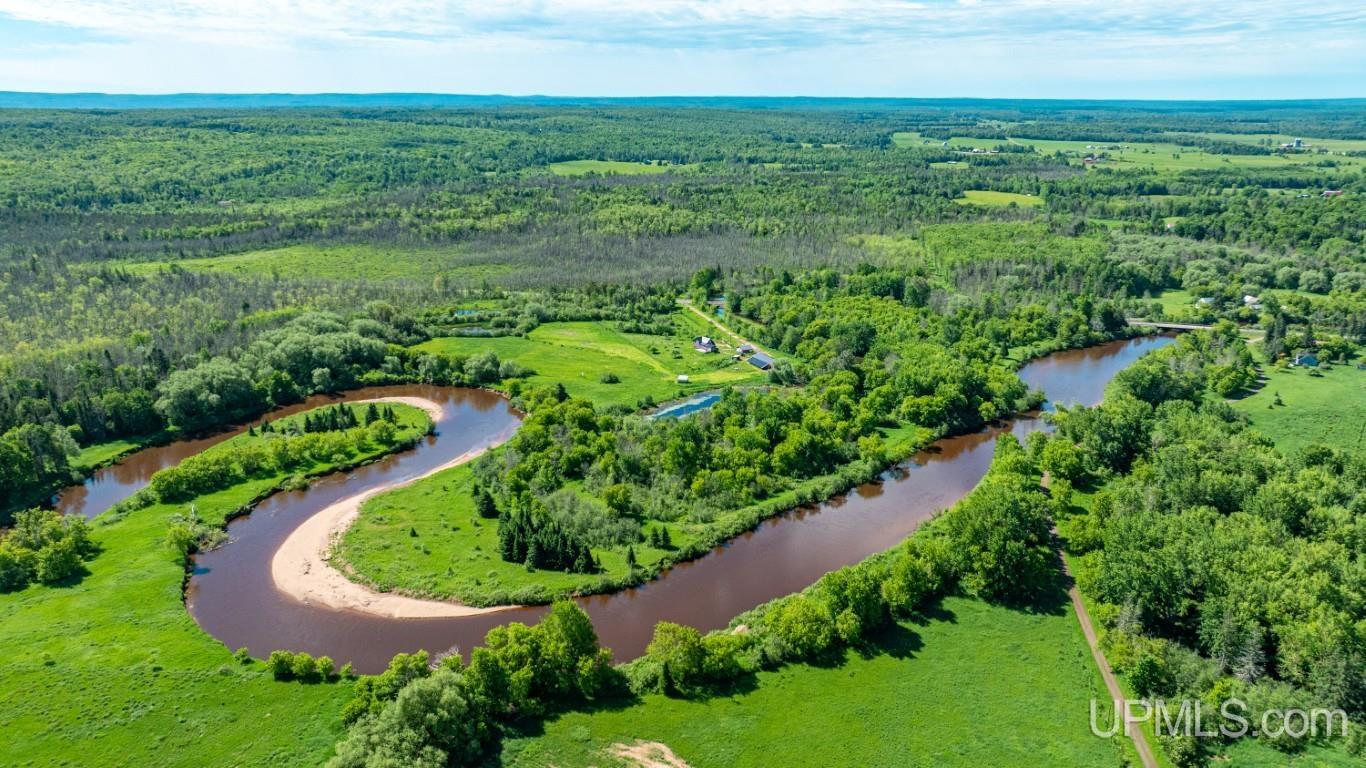 12195 Froberg Road Baraga, MI 49908 - Photo 4 of 77