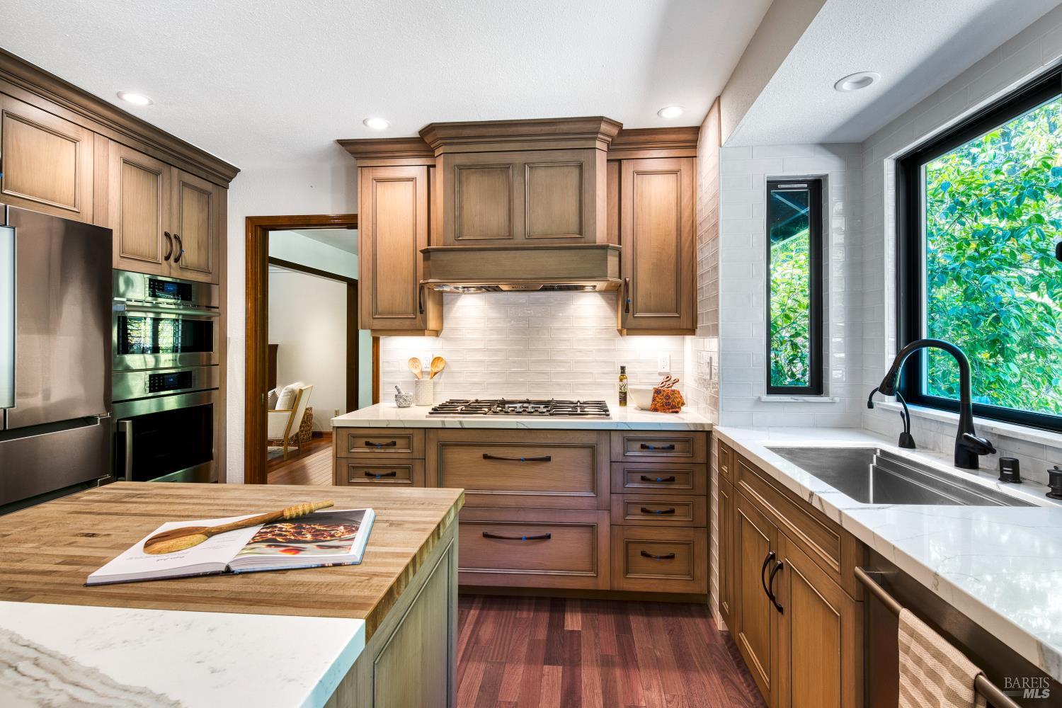 8 Racquet Court Novato, CA 94947 - Photo 13 of 47 Gallery Image 13