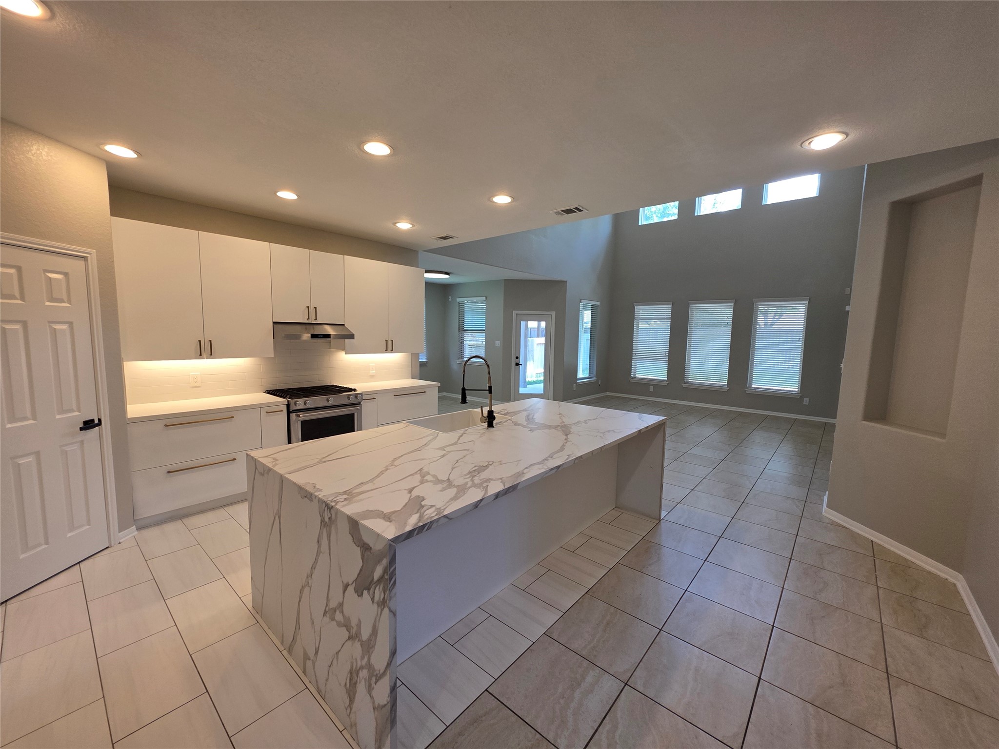 4427 Garden Ridge Court Houston, TX 77084 - Photo 8 of 35