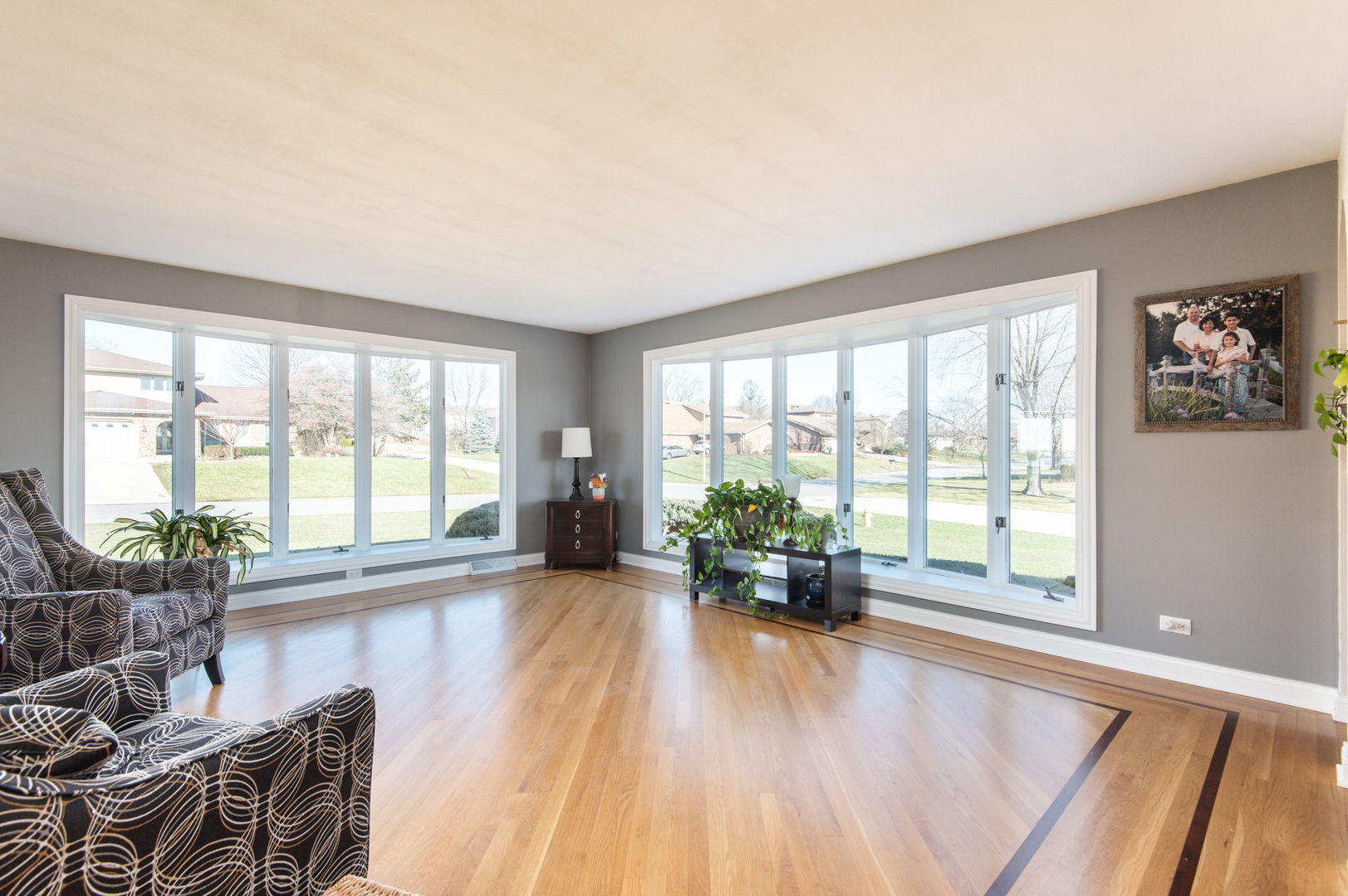 13530 South Monaghan Road Homer Glen, IL 60491 - Photo 9 of 45 a living room with furniture and large windows
