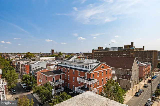 $315,000 | 1201 Fitzwater Street, Unit 211, Philadelphia, PA 19147