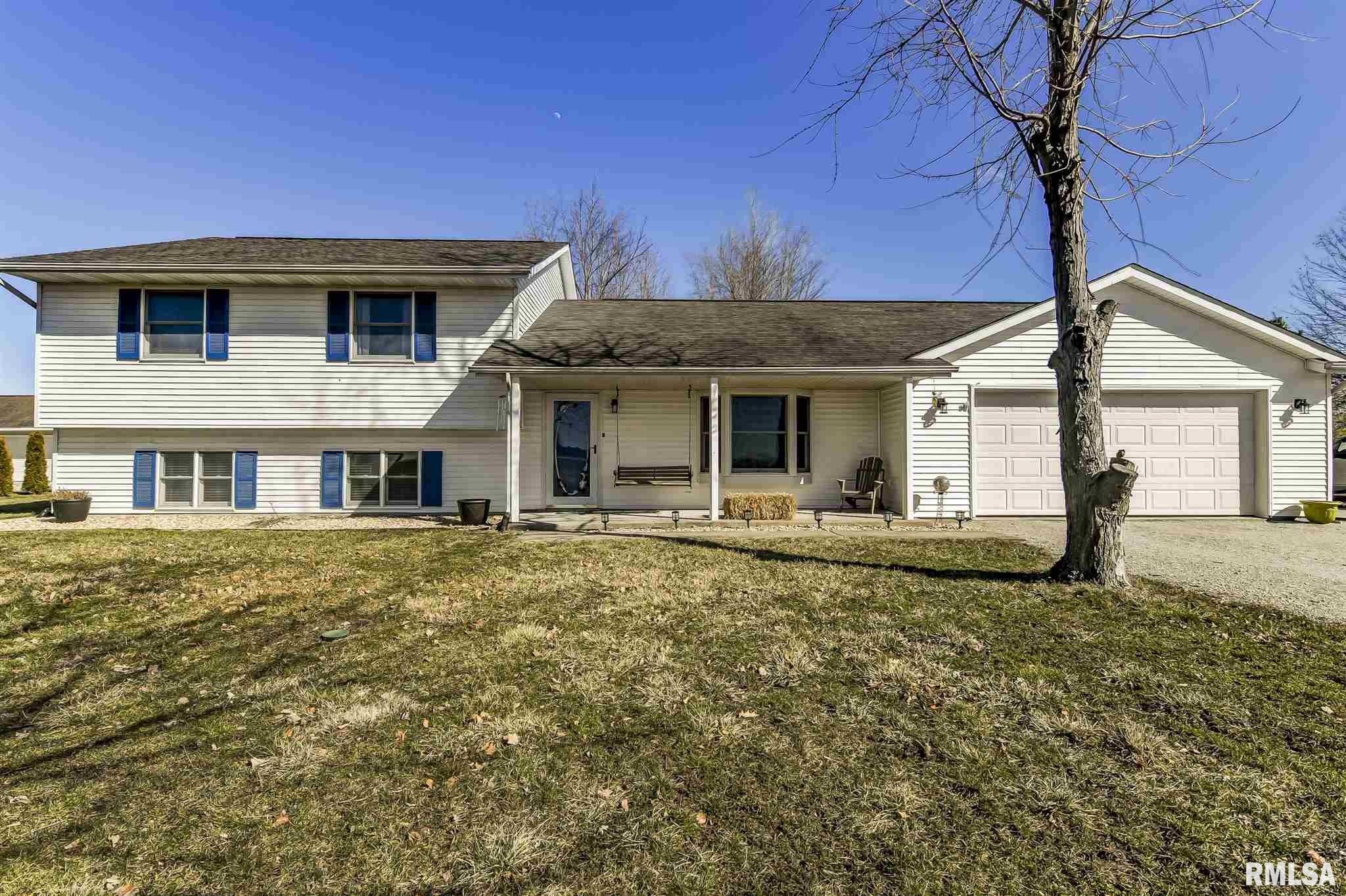 7890 North Pawnee Road Pawnee, IL 62558 - Photo 1 of 36