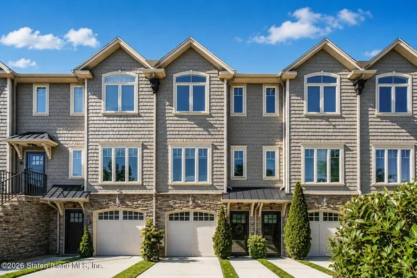 $749,999 | 300 Lamberts Lane | Bulls Head