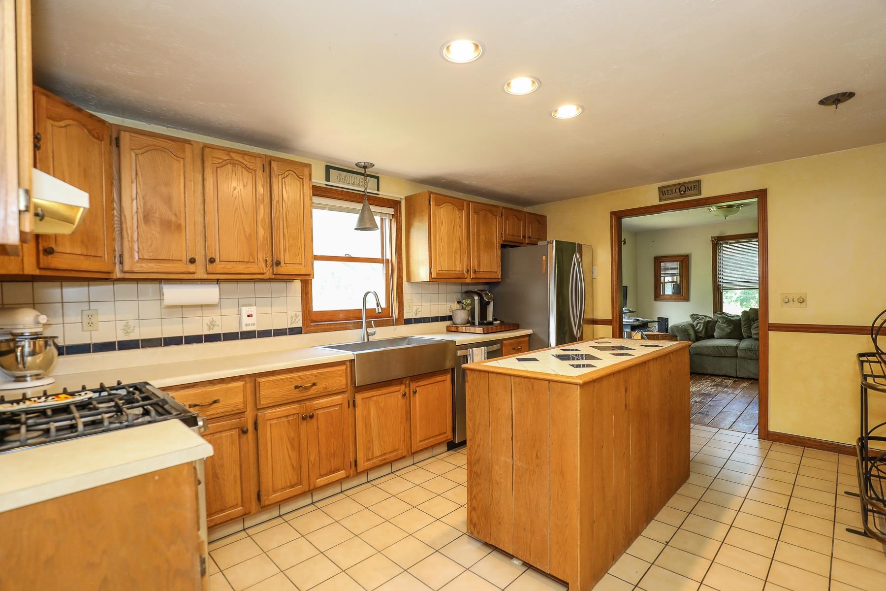 359 Weare Road New Boston, NH 03070 - Photo 10 of 39