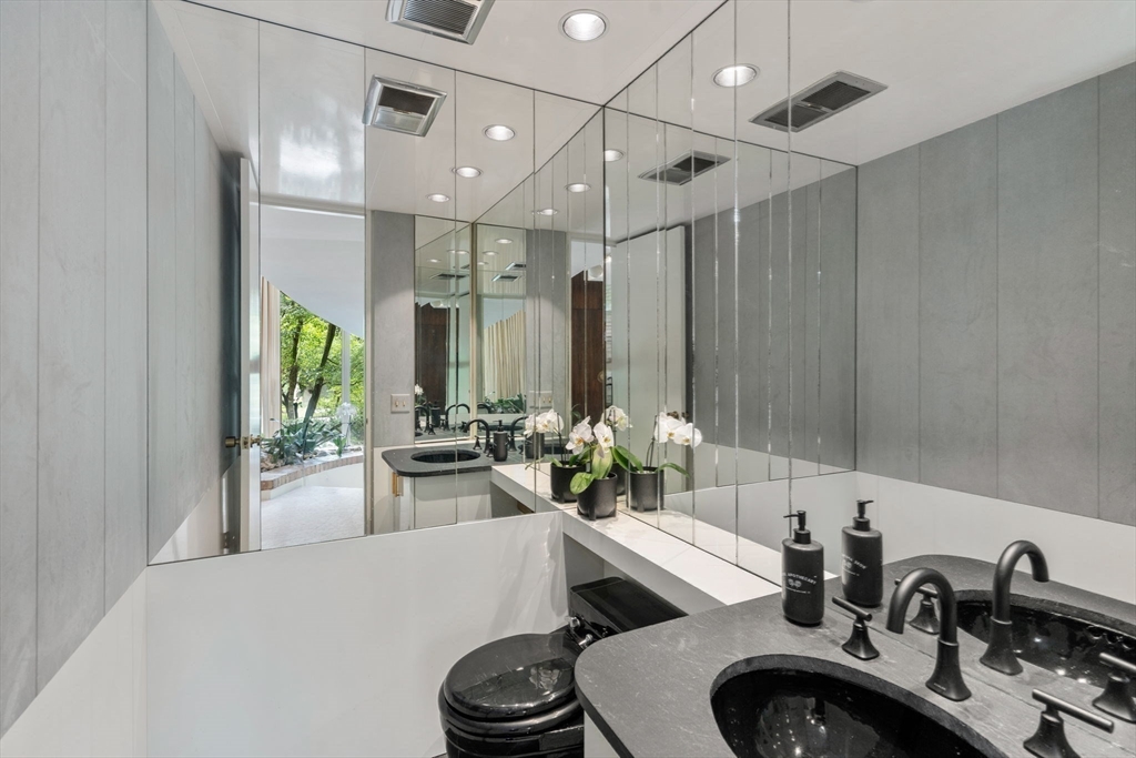 33 Aylesbury Road Worcester, MA 01609 - Photo 33 of 39