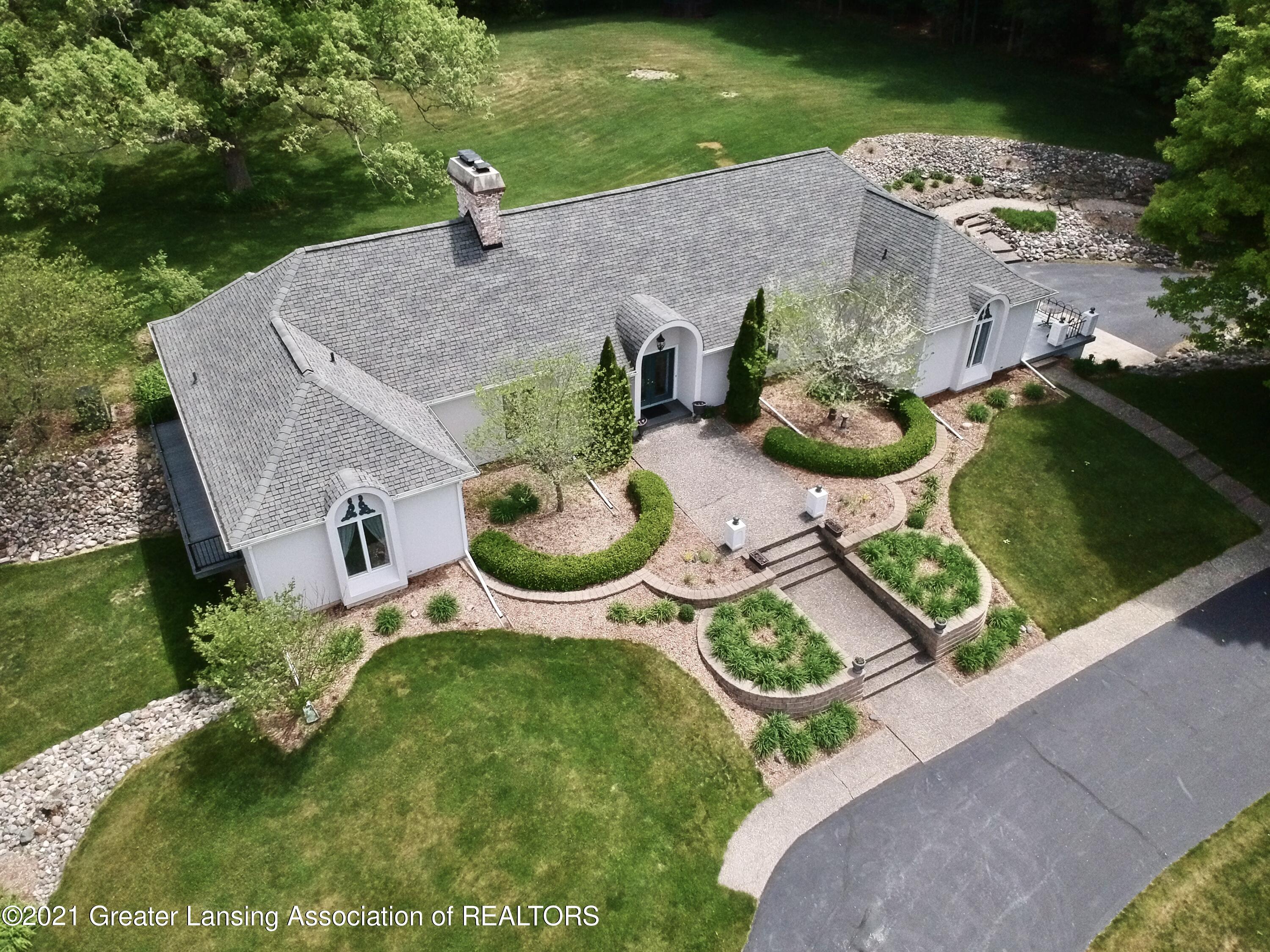 13583 Woodbury Road Haslett, MI 48840 - Photo 1 of 78 DJI_0370