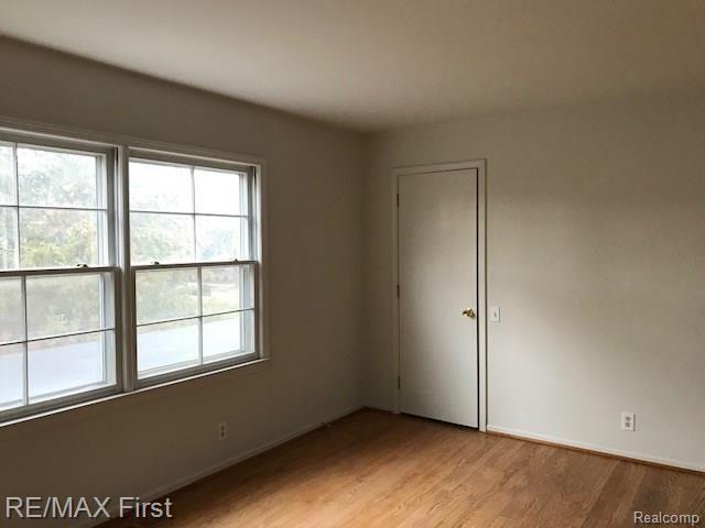 207 Lewiston Road Grosse Pointe Farms, MI 48236 - Photo 23 of 32